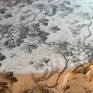 70” round Williams Sonoma tablecloth